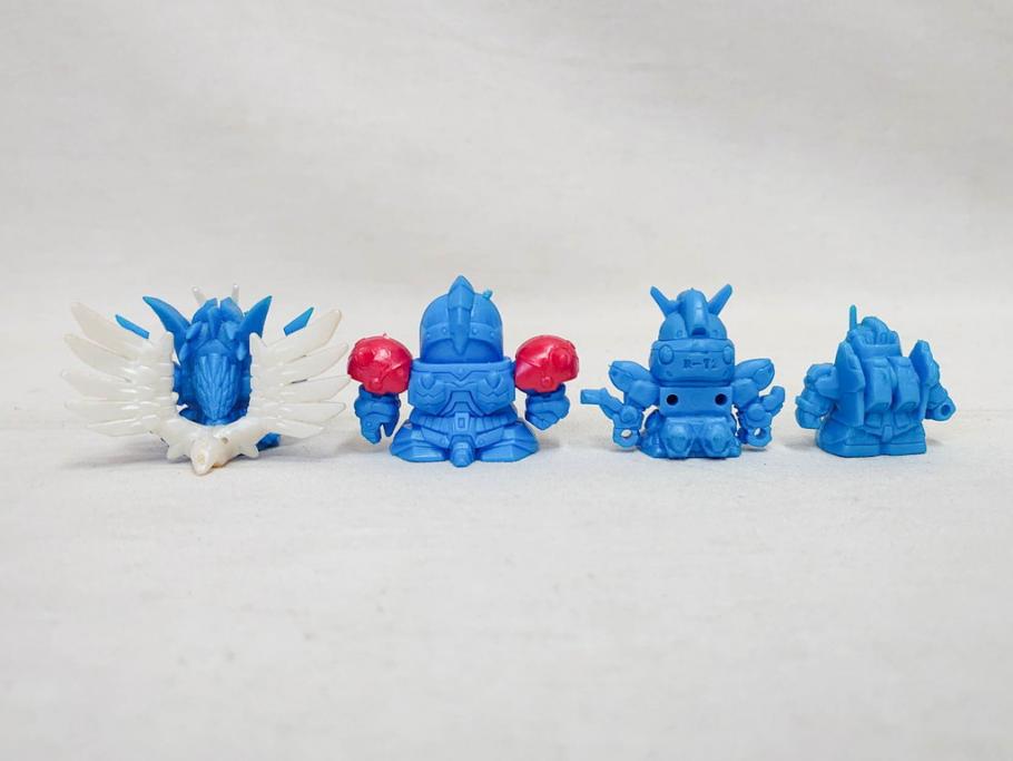 昭和レトロ　当時物　BANDAI　バンダイ　SDガンダム　武器　パーツ　ガン消し　まとめて71個セット(GUNDAM、消しゴム、ガシャポン、フィギュア、おもちゃ、オモチャ、玩具)(R-076317)