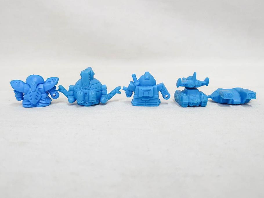 昭和レトロ　当時物　BANDAI　バンダイ　SDガンダム　武器　パーツ　ガン消し　まとめて71個セット(GUNDAM、消しゴム、ガシャポン、フィギュア、おもちゃ、オモチャ、玩具)(R-076317)