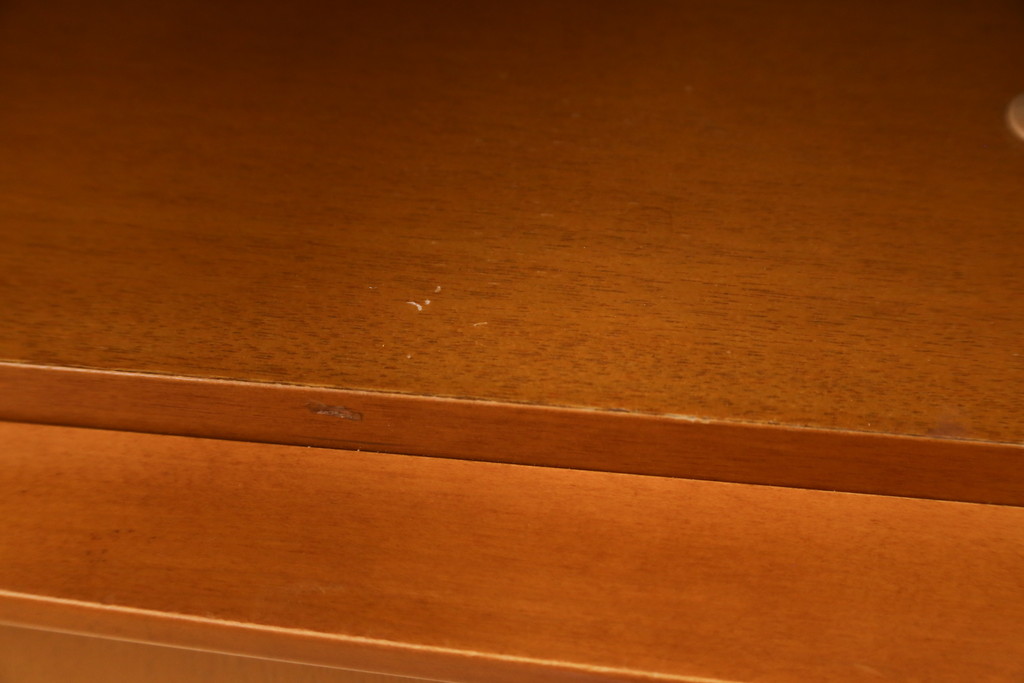 中古　美品　希少サイズ　arflex(アルフレックス)　COMPOSER(コンポーザー)　シンプルで洗練されたデザインが魅力的なキャビネット(収納棚、戸棚、飾り棚)(定価約25万円)(R-080435)