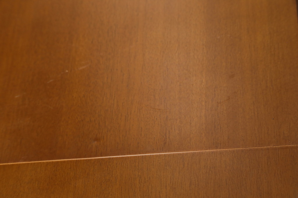 中古　美品　希少サイズ　arflex(アルフレックス)　COMPOSER(コンポーザー)　シンプルで洗練されたデザインが魅力的なキャビネット(収納棚、戸棚、飾り棚)(定価約25万円)(R-080435)
