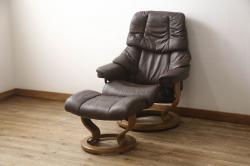 中古　美品　EKORNES(エコーネス)　本革　オットマン付き　ストレスレス レノ クラシック(M)(アームチェア、リクライニングチェア、椅子、一人掛けソファ、1Pソファ)(定価約37万9千円)(R-061287)