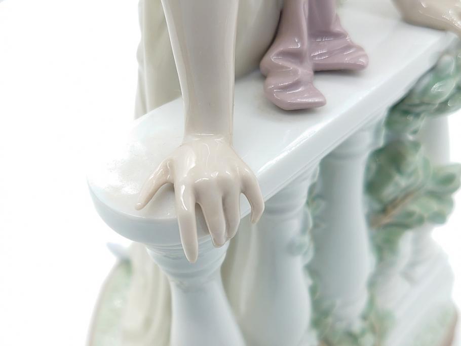 リヤドロ　LLADRO　輝く時　艶めかしく気品漂う女性のフィギュリン(箱なし、陶器人形、置物、オブジェ)(定価181,500円)(R-061896)