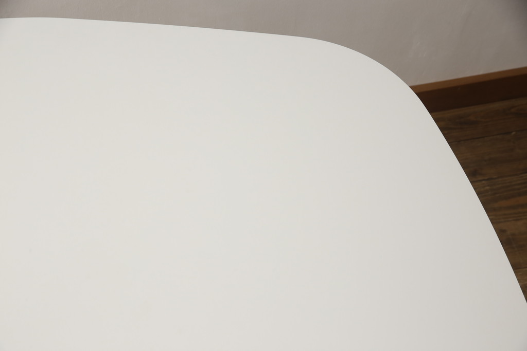 中古　新品同様!!　FRITZ HANSEN(フリッツハンセン)　ANALOG(アナログ)　JH43　北欧テイストのお部屋におすすめなダイニングテーブル(4人掛け、2人掛け、食卓)(定価約26万円)(R-066550)