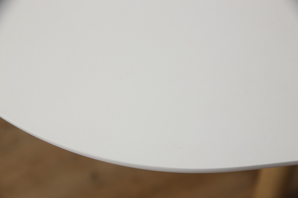 中古　新品同様!!　FRITZ HANSEN(フリッツハンセン)　ANALOG(アナログ)　JH43　北欧テイストのお部屋におすすめなダイニングテーブル(4人掛け、2人掛け、食卓)(定価約26万円)(R-066550)