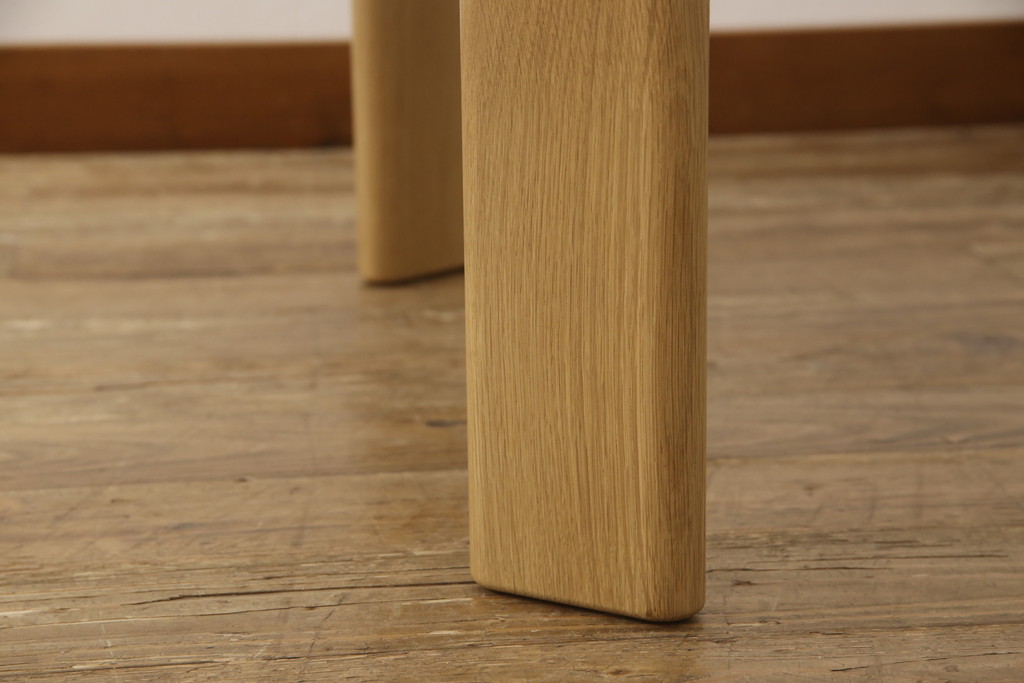 中古　新品同様!!　FRITZ HANSEN(フリッツハンセン)　ANALOG(アナログ)　JH43　北欧テイストのお部屋におすすめなダイニングテーブル(4人掛け、2人掛け、食卓)(定価約26万円)(R-066550)