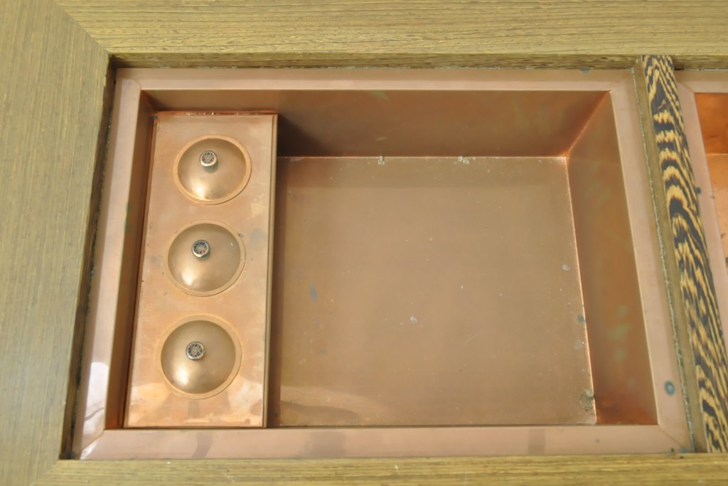 中古　美品　鉄刀木(タガヤサン)無垢材　内部が銅製の関西火鉢(ローテーブル、長火鉢、座卓、リビングテーブル、囲炉裏)(R-058194)