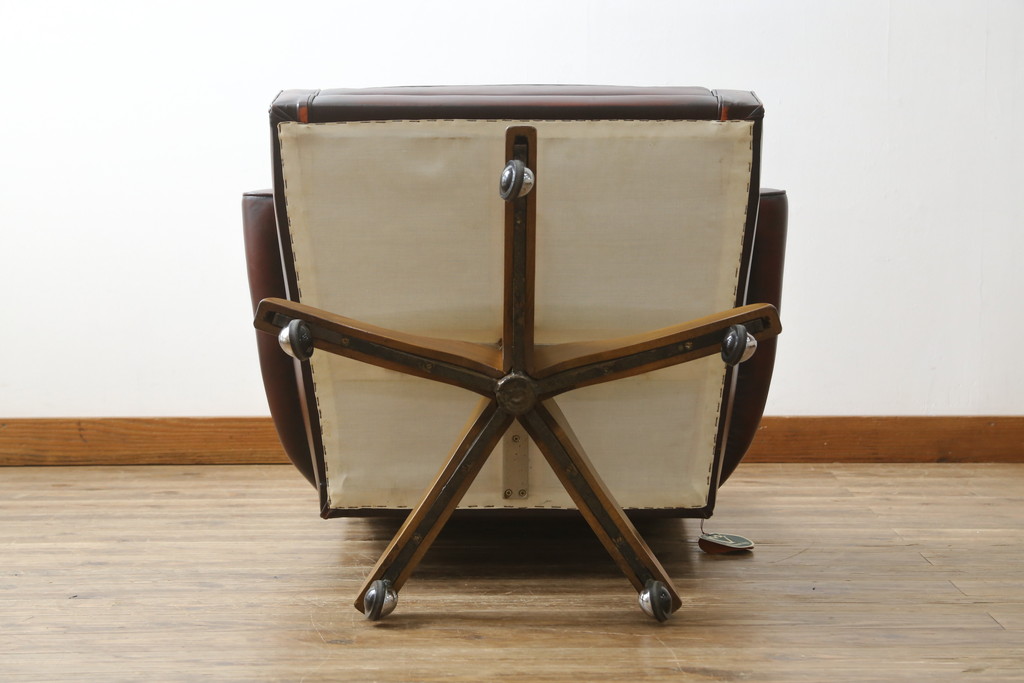中古　バロッサバレンティ(VARO,S.A. VALENTI)　高級感たっぷりの本革デスクチェア(パーソナルチェア、アームチェア、回転椅子、イス、レザー)(定価約59万円)(R-074700)
