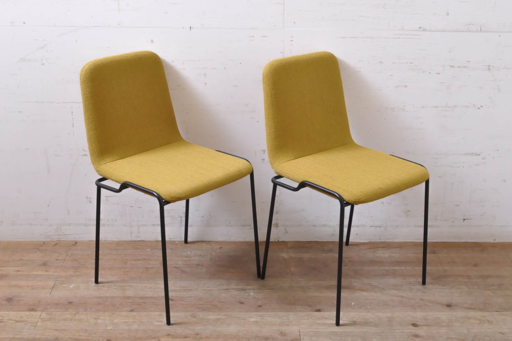 中古　極美品　リーン・ロゼ(ligne roset)　ロゼタダオ(ROSETTADAO)　クラシックなデザインと丸みのあるフォルムが優しい印象のダイニングチェア2脚セット(リーンロゼ、椅子、イス)(定価2脚で約21万円)(R-068134)