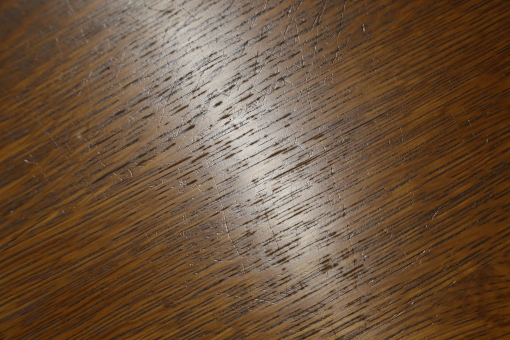 中古　美品!!　アメリカ　Stickley(スティックレー、スティックレイ)　89-757　洗練されたデザインが目を引くカクテルテーブル(Cocktail Table、リビングテーブル、センターテーブル、ローテーブル)(定価約48万円)(R-081266)