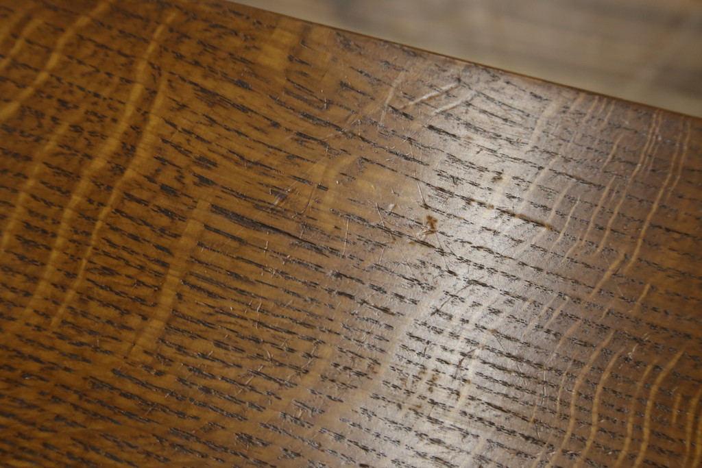 中古　美品!!　アメリカ　Stickley(スティックレー、スティックレイ)　89-757　洗練されたデザインが目を引くカクテルテーブル(Cocktail Table、リビングテーブル、センターテーブル、ローテーブル)(定価約48万円)(R-081266)