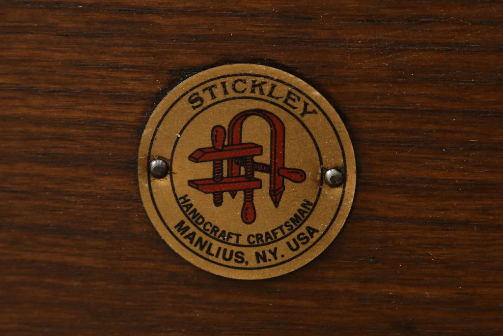 中古　美品!!　アメリカ　Stickley(スティックレー、スティックレイ)　89-757　洗練されたデザインが目を引くカクテルテーブル(Cocktail Table、リビングテーブル、センターテーブル、ローテーブル)(定価約48万円)(R-081266)