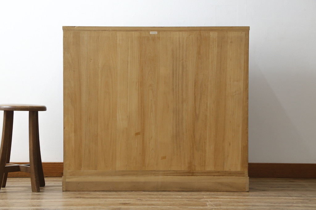 中古　美品　伝統工芸　桐屋田中製　意匠を凝らした美しい金具が魅力的な加茂総桐箪笥(総桐たんす、和たんす、衣装タンス、収納箪笥、整理箪笥、サイドチェスト、サイドボード、引き出し)(定価推定約42万)(R-079761)