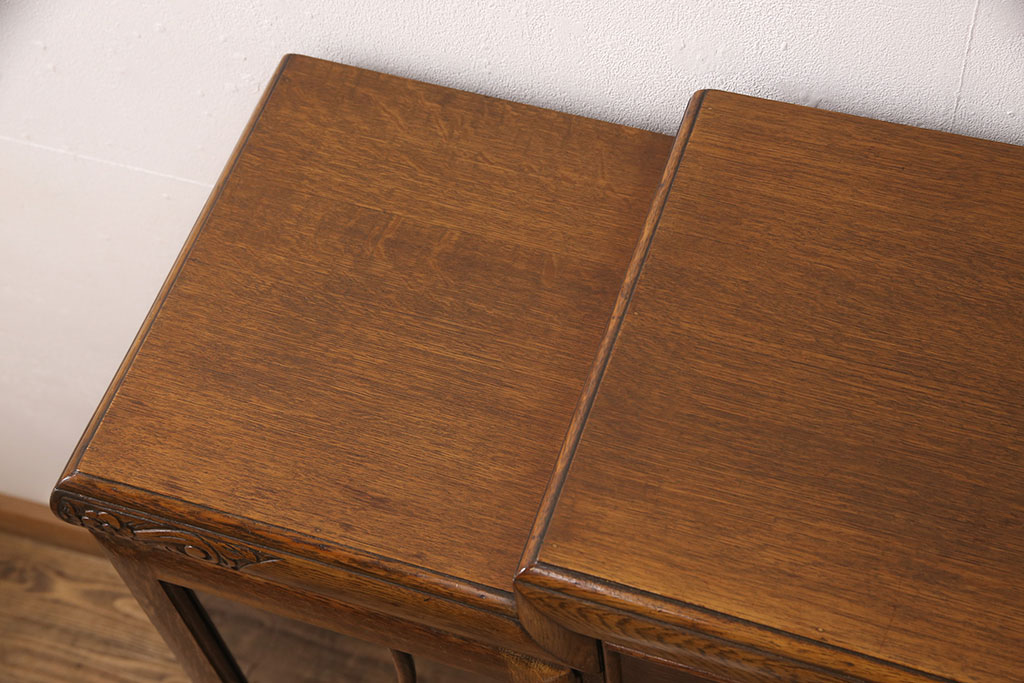 イギリスアンティーク　オーク材　サイドバイサイド　左右対称のデザインがおしゃれなキャビネット(ブックケース、本箱、収納棚、サイドキャビネット)(R-051820)