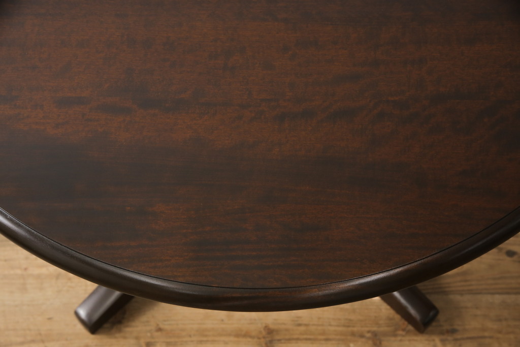 中古　美品　北海道民芸家具　樺材　HM472シリーズ　上品な優しい雰囲気を醸し出す円形テーブル(ラウンドテーブル、ダイニングテーブル、コーヒーテーブル)(定価約18万円)(R-058269)