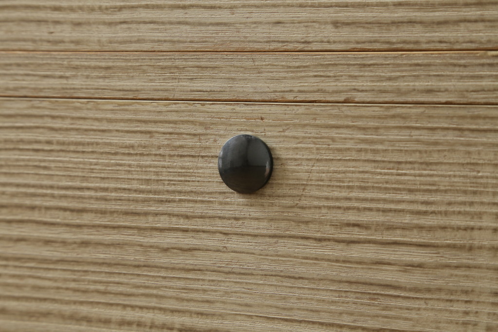 中古　柔らかな色合いと上品な佇まいが魅力的な加茂総桐箪笥(並厚、総桐たんす、衣装箪笥、着物箪笥、和タンス、引き出し)(R-075702)
