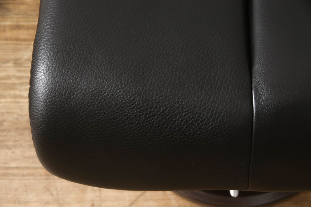 中古　美品　EKORNES(エコーネス)　Stressless Magic(ストレスレス マジック)　シグニチャー　Mサイズ　本革　オットマン付きストレスレスチェア(レザー、リクライニングチェア、一人掛けソファ、1P、アームチェア)(定価約66万円)(R-060138)