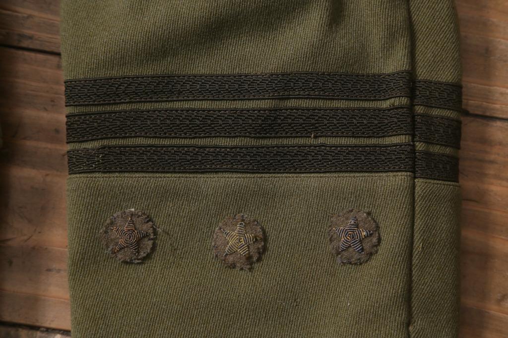 旧日本軍　陸軍大将軍服　襟章　偕行社(R-042197)