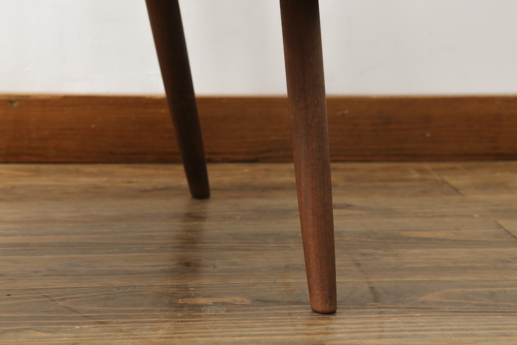 和製ヴィンテージ　小田急ハルク購入　ジョージナカシマ　LOUNGE ARM(ラウンジアーム)　One Arm(ワンアーム、片肘)　CN103　モダンに洗練された左アーム付きラウンジチェア(ジョージ・ナカシマ、アームチェア、イス、椅子、板座チェア、ビンテージ)(R-075938)