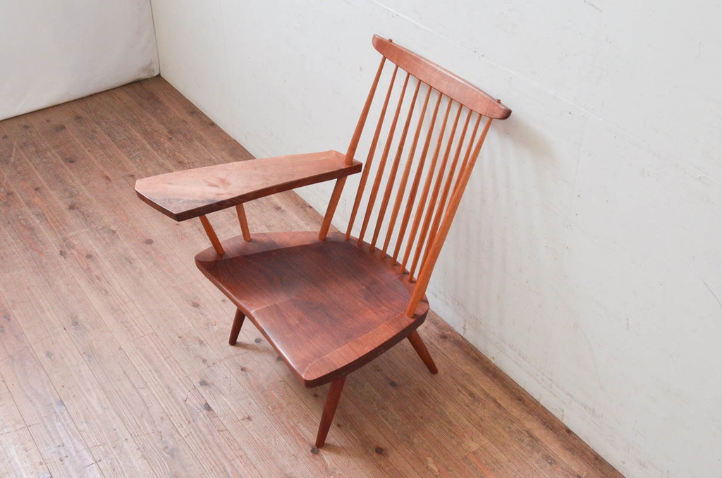 和製ヴィンテージ　小田急ハルク購入　ジョージナカシマ　LOUNGE ARM(ラウンジアーム)　One Arm(ワンアーム、片肘)　CN103　モダンに洗練された右アーム付きラウンジチェア(ジョージ・ナカシマ、アームチェア、イス、椅子、板座チェア、ビンテージ)(R-074175)
