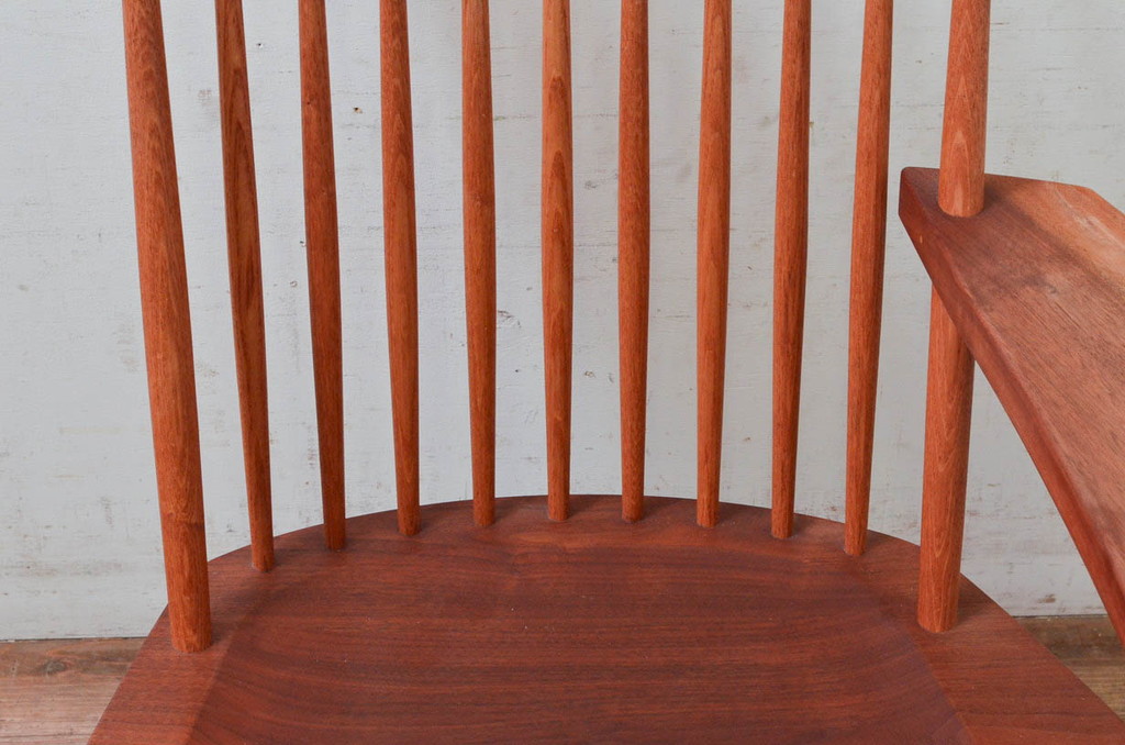 和製ヴィンテージ　小田急ハルク購入　ジョージナカシマ　LOUNGE ARM(ラウンジアーム)　One Arm(ワンアーム、片肘)　CN103　モダンに洗練された左アーム付きラウンジチェア(ジョージ・ナカシマ、アームチェア、イス、椅子、板座チェア、ビンテージ)(R-074176)