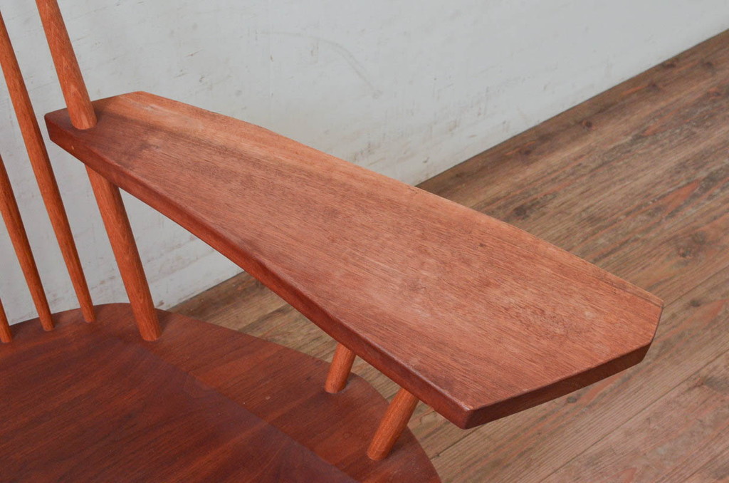和製ヴィンテージ　小田急ハルク購入　ジョージナカシマ　LOUNGE ARM(ラウンジアーム)　One Arm(ワンアーム、片肘)　CN103　モダンに洗練された左アーム付きラウンジチェア(ジョージ・ナカシマ、アームチェア、イス、椅子、板座チェア、ビンテージ)(R-074176)