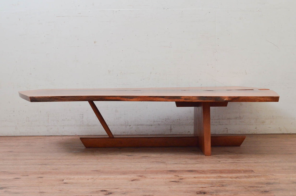 和製ビンテージ　レア　ジョージナカシマ　刻印なしの年代もの!!　小田急ハルク購入　MINGURENII COFFEE TABLE　濃淡の杢目が魅力的!素材のかたちを贅沢に活かしたコーヒーテーブル(ジョージ・ナカシマ、ミングレンII、ローテーブル、リビングテーブル、センターテーブル、ヴィンテージ、契り)(R-074177)