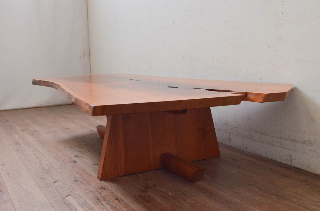 和製ビンテージ　レア　ジョージナカシマ　刻印なしの年代もの!!　小田急ハルク購入　MINGURENII COFFEE TABLE　濃淡の杢目が魅力的!素材のかたちを贅沢に活かしたコーヒーテーブル(ジョージ・ナカシマ、ミングレンII、ローテーブル、リビングテーブル、センターテーブル、ヴィンテージ、契り)(R-074177)