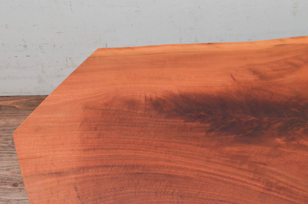 和製ビンテージ　レア　ジョージナカシマ　刻印なしの年代もの!!　小田急ハルク購入　MINGURENII COFFEE TABLE　濃淡の杢目が魅力的!素材のかたちを贅沢に活かしたコーヒーテーブル(ジョージ・ナカシマ、ミングレンII、ローテーブル、リビングテーブル、センターテーブル、ヴィンテージ、契り)(R-074177)