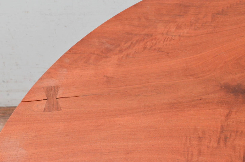 和製ビンテージ　レア　ジョージナカシマ　刻印なしの年代もの!!　小田急ハルク購入　ROUND TABLE　素材のかたちと杢目を活かしたラウンドテーブル(ジョージ・ナカシマ、丸テーブル、ローテーブル、リビングテーブル、センターテーブル、ヴィンテージ、契り)(R-074179)