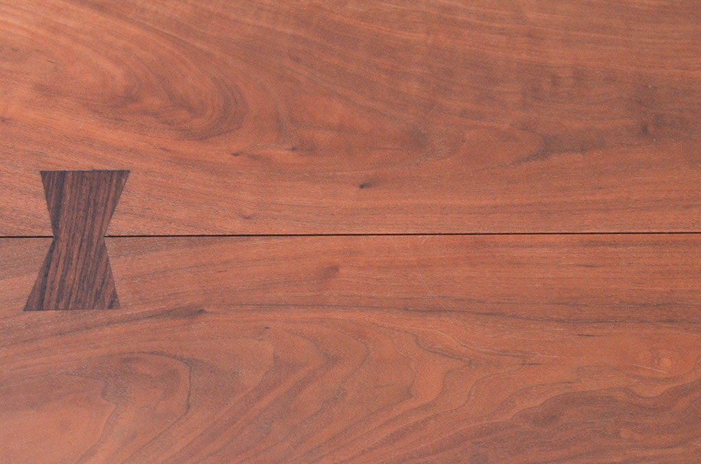 和製ビンテージ　レア　ジョージナカシマ　刻印なしの年代もの!!　小田急ハルク購入　ROUND TABLE　素材のかたちと杢目を活かしたラウンドテーブル(ジョージ・ナカシマ、丸テーブル、ローテーブル、リビングテーブル、センターテーブル、ヴィンテージ、契り)(R-074179)