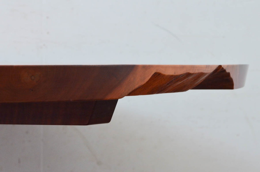 和製ビンテージ　レア　ジョージナカシマ　刻印なしの年代もの!!　小田急ハルク購入　ROUND TABLE　素材のかたちと杢目を活かしたラウンドテーブル(ジョージ・ナカシマ、丸テーブル、ローテーブル、リビングテーブル、センターテーブル、ヴィンテージ、契り)(R-074179)