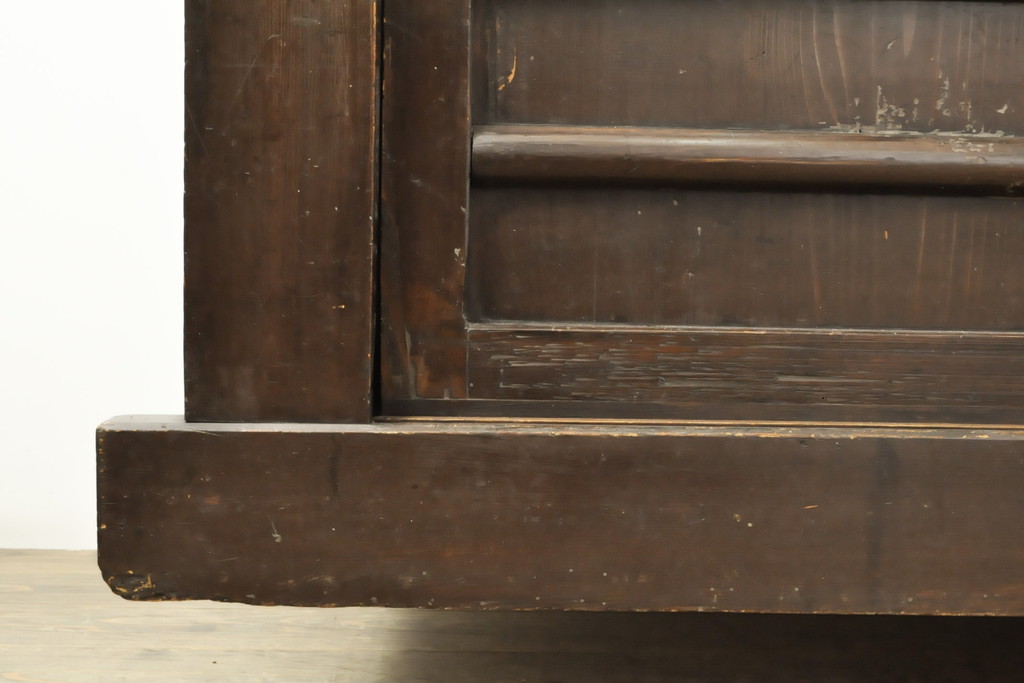 和製アンティーク　京都産　重厚感ある佇まいの水屋箪笥(京水屋、食器棚、戸棚、収納棚、キャビネット)(R-057941)