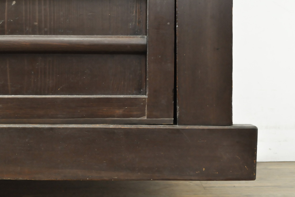 和製アンティーク　京都産　重厚感ある佇まいの水屋箪笥サイドボード(京水屋、食器棚、戸棚、収納棚、キャビネット)(R-057943)