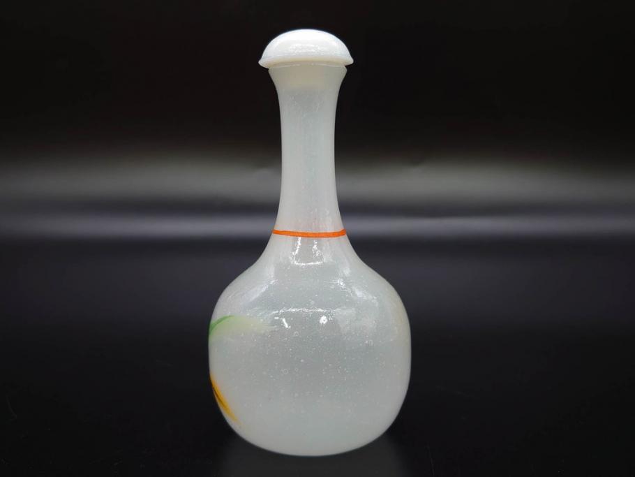 昭和初期　乳白　ガラス　レトロな可愛らしさが魅力の雛徳利3点セット(ひな祭り、雛道具、花、硝子、ガラス)(R-082893)