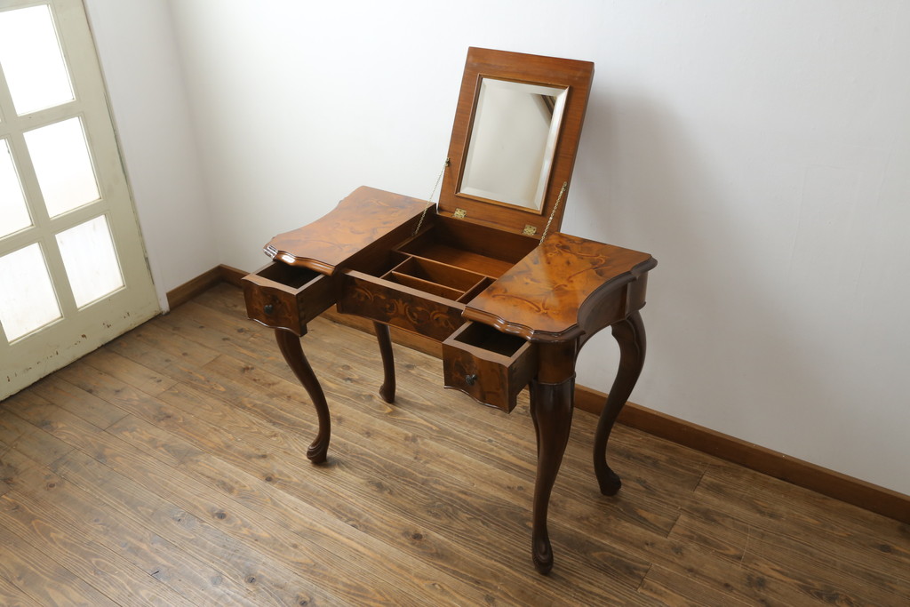 中古　美品　C.M.T.社　CONSORZIO MOBILIERI D'ARTE　象嵌入り　品のある佇まいの猫脚ドレッサー(デスク、コンソールテーブル、机、化粧台、鏡台、ミラー)(R-069229)