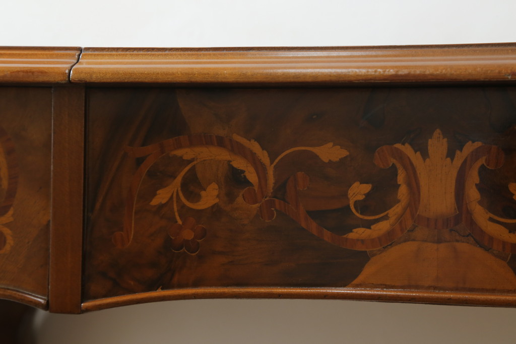 中古　美品　C.M.T.社　CONSORZIO MOBILIERI D'ARTE　象嵌入り　品のある佇まいの猫脚ドレッサー(デスク、コンソールテーブル、机、化粧台、鏡台、ミラー)(R-069229)