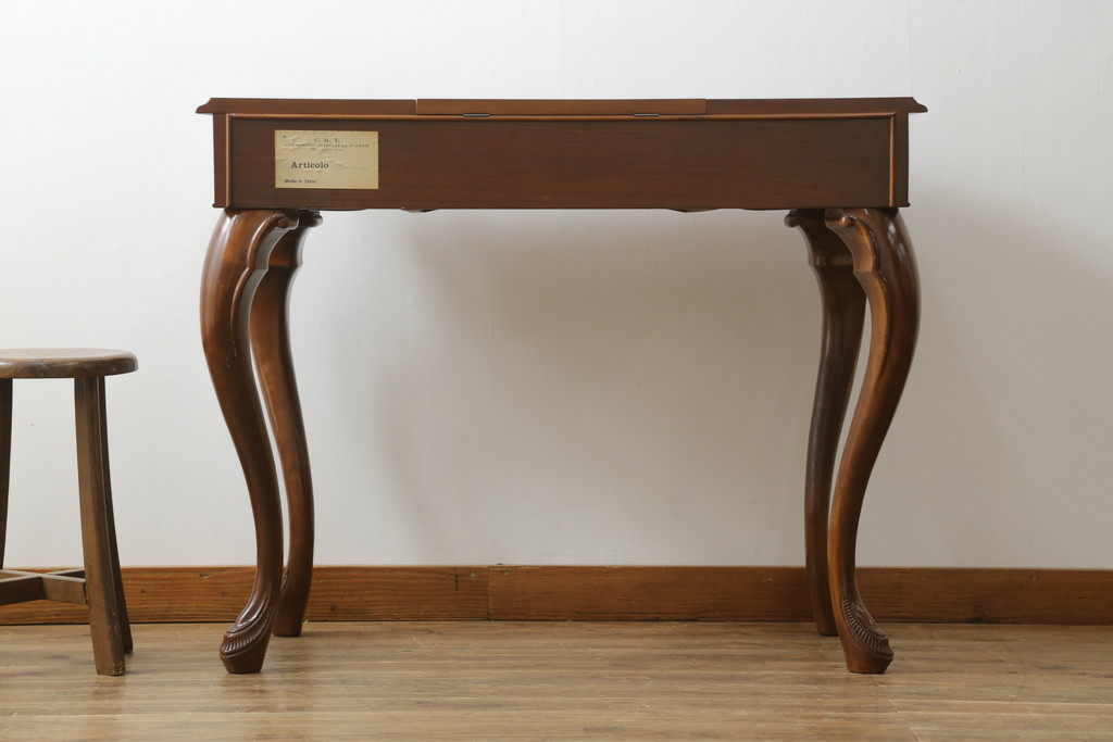 中古　美品　C.M.T.社　CONSORZIO MOBILIERI D'ARTE　象嵌入り　品のある佇まいの猫脚ドレッサー(デスク、コンソールテーブル、机、化粧台、鏡台、ミラー)(R-069229)