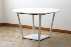 中古　短期展示品　極美品　コクヨ(KOKUYO)　リージョン(Region)　ボックス脚 円形テーブル(LT-RGC12M)　グレインドホワイト　シンプルですっきりとした佇まいが魅力のミーティングテーブル(オフィスデスク、会議テーブル、ラウンドテーブル、丸テーブル、ワークデスク)(定価約15万9千円)(R-066885)