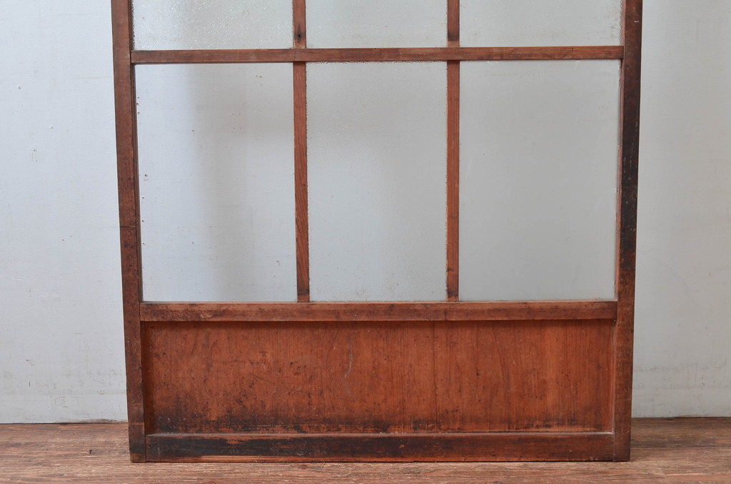 アンティーク建具　使いこまれた風合いが味わい深いガラス戸1枚(引き戸、建具)(R-082560)