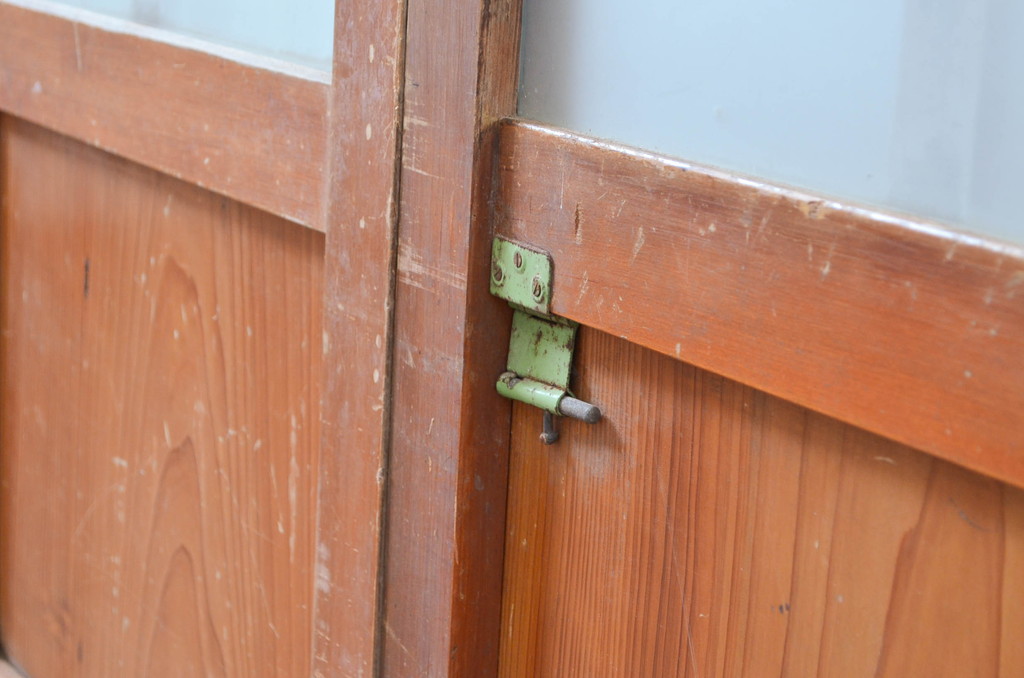 アンティーク建具　使いこまれた木が味わい深い玄関戸3枚セット(引き戸、ガラス戸)(R-082559)