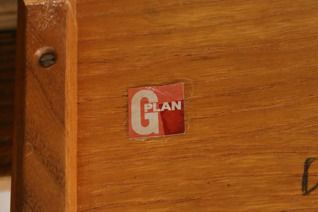 イギリスビンテージ　G-PLAN(ジープラン)　タイルトップがお洒落なネストテーブル(サイドテーブル、カフェテーブル、コーヒーテーブル、ローテーブル、英国、ヴィンテージ、北欧)(R-065832)