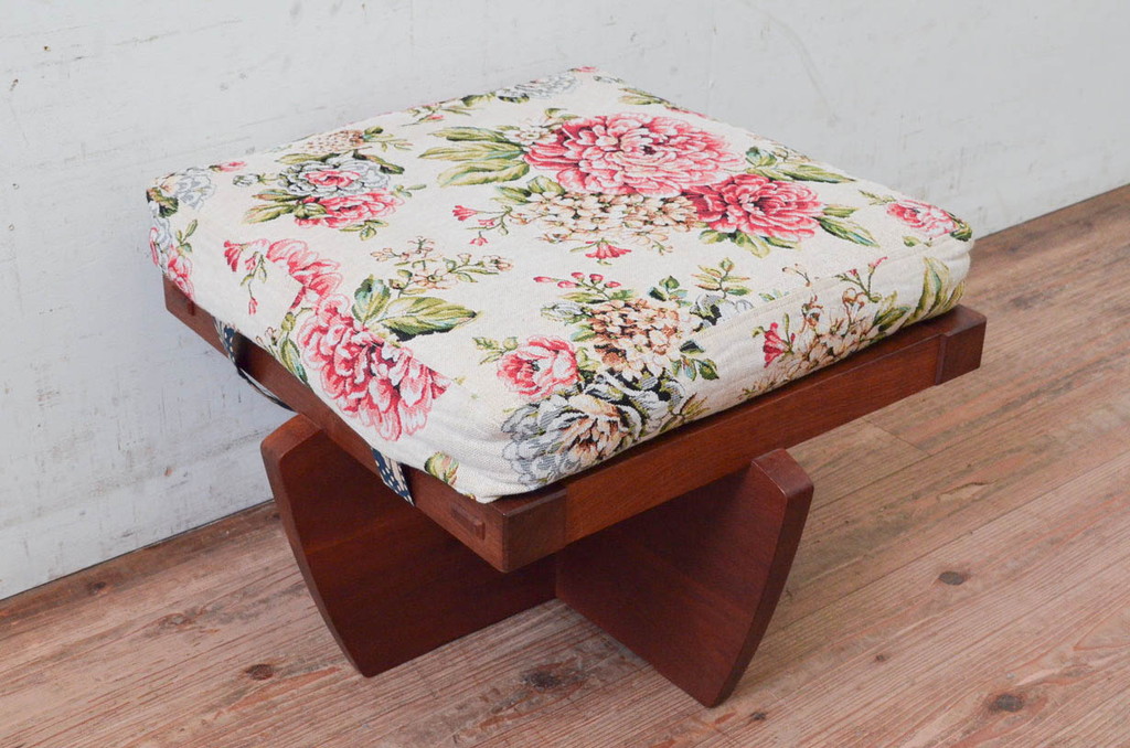 和製ビンテージ　ジョージナカシマ　小田急ハルク購入　GREENROCK OTTOMAN　CN114　こだわりの空間演出が叶うグリーンロックオットマン(ジョージ・ナカシマ、椅子、フットスツール、チェア、ヴィンテージ)(R-074186)