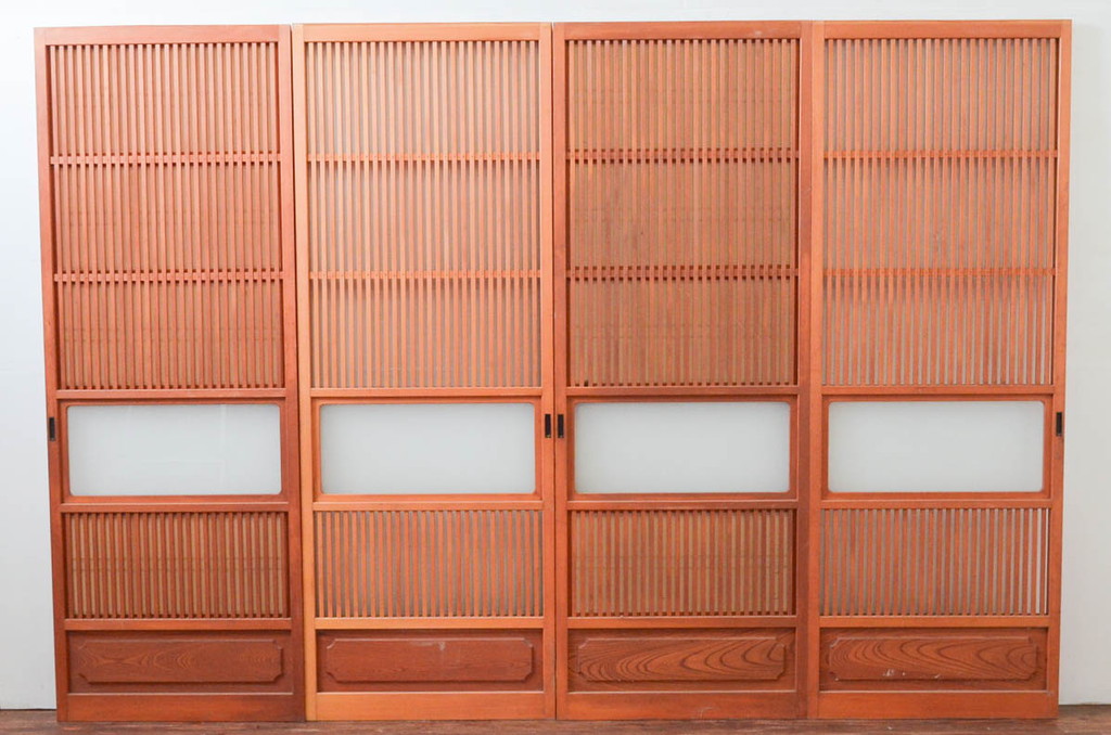 アンティーク建具　腰板欅(ケヤキ)材　上品な和空間を演出してくれる裏障子付き幅狭格子戸4枚セット(引き戸、ガラス帯戸、障子戸)(R-074212)