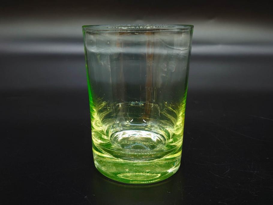 大正〜昭和初期　ウランガラス　美しい色合いが魅力のコップ4客セット(グラス、花模様、硝子、和ガラス)(R-082898)