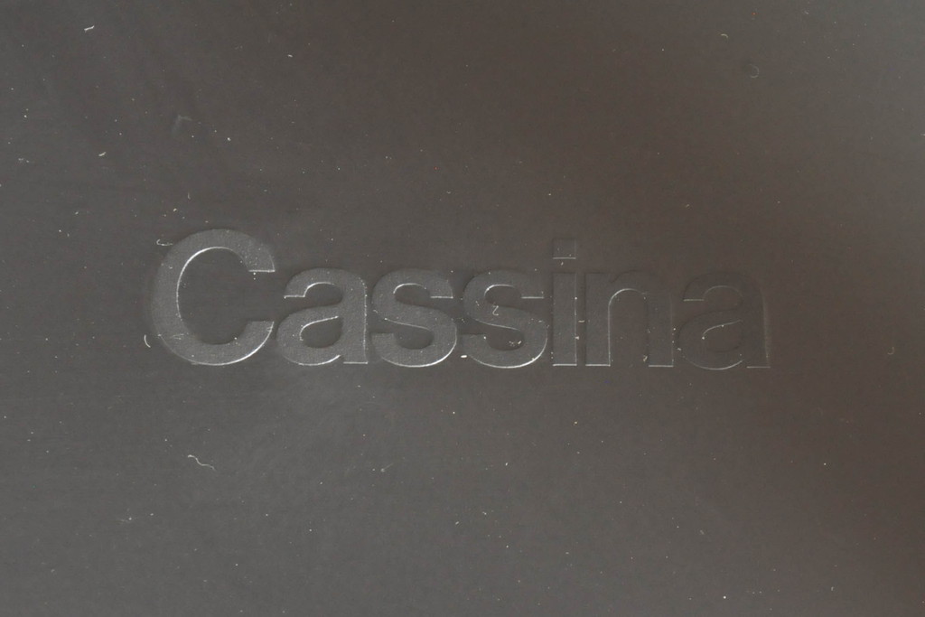 中古　Cassina(カッシーナ)　412　CAB(キャブ)　MARIO BELLINI(マリオベリーニ)　シンプルモダンな空間づくりに活躍するアームレスチェア2脚セット(ダイニングチェア、椅子、イス)(定価2脚で約52万8千円)(R-073996)
