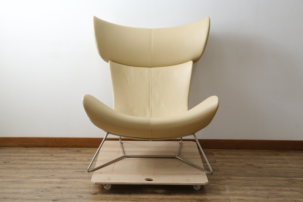 中古　美品　BoConcept(ボーコンセプト)　SQUILLA(スキラ)　インテリアのアクセントになる本革ラウンジチェア(レザー、1Pソファ、一人掛け、1人掛け、椅子、イス、北欧)(R-082840)