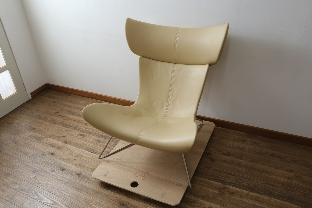 中古　美品　BoConcept(ボーコンセプト)　SQUILLA(スキラ)　インテリアのアクセントになる本革ラウンジチェア(レザー、1Pソファ、一人掛け、1人掛け、椅子、イス、北欧)(R-082840)
