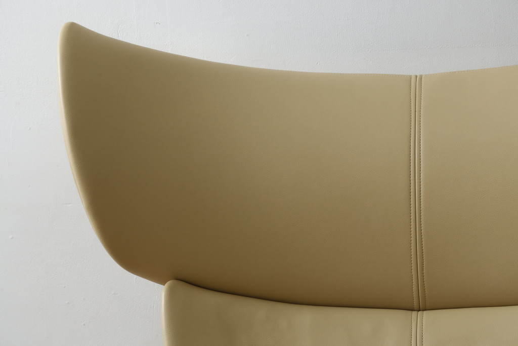 中古　美品　BoConcept(ボーコンセプト)　SQUILLA(スキラ)　インテリアのアクセントになる本革ラウンジチェア(レザー、1Pソファ、一人掛け、1人掛け、椅子、イス、北欧)(R-082840)