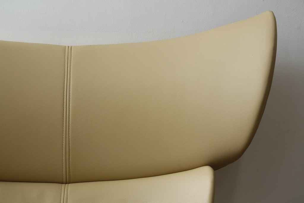 中古　美品　BoConcept(ボーコンセプト)　SQUILLA(スキラ)　インテリアのアクセントになる本革ラウンジチェア(レザー、1Pソファ、一人掛け、1人掛け、椅子、イス、北欧)(R-082840)