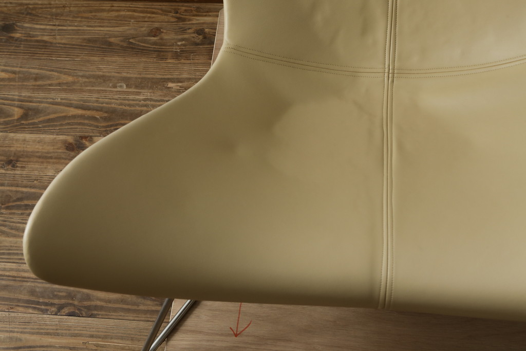 中古　美品　BoConcept(ボーコンセプト)　SQUILLA(スキラ)　インテリアのアクセントになる本革ラウンジチェア(レザー、1Pソファ、一人掛け、1人掛け、椅子、イス、北欧)(R-082840)